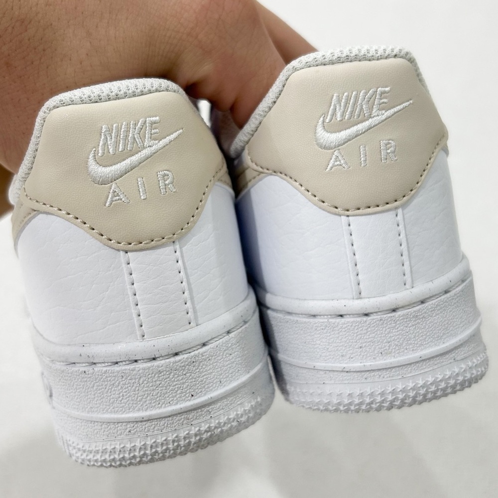 🤍🥟 New Nike Air Force 1 Low White Beige Sneakers - Picture 3 of 3